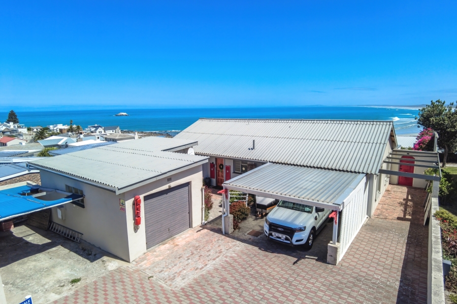 4 Bedroom Property for Sale in Yzerfontein Western Cape